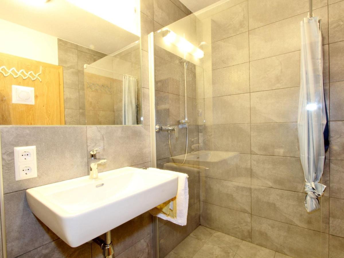 Modern Apartment In Neukirchen Am Gro Venediger Нойкирхен-ам-Гросфенедигер Экстерьер фото